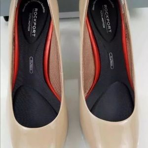 Rockport Women's Total Motion Pump Heels Size 8W